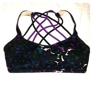 Lululemon sports bra